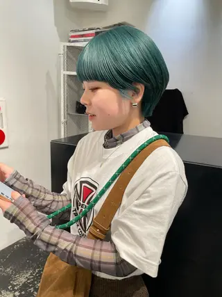 ショート カラー パーマ ヘアアレンジ メンズ キッズ ネイル マツエク・マツパ アイブロウ 艶ハイトーン/ヘア アレンジAYAKAのヘアスタイル