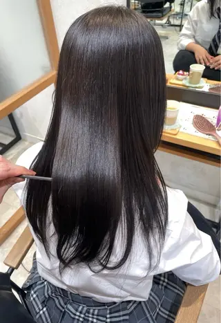 セミロング ナチュラルカラー /AKIR‎A🌝のヘアスタイル