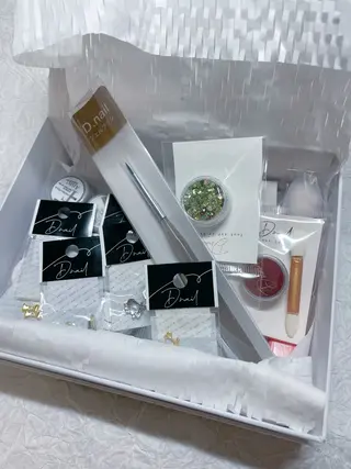 ゆ か_Nails💫のネイルデザイン