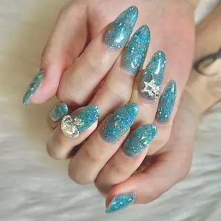 ネイル KIREIE Satomiのネイルデザイン