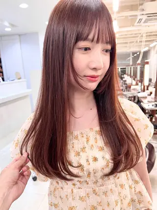 ロング 透明感カラー✨ 縮毛矯正のヘアスタイル