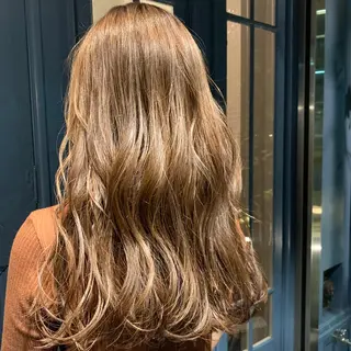 ロング 齋藤 樹里のヘアスタイル