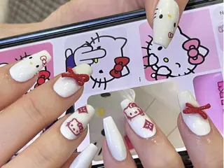 ネイル Shis_🦄shi 韓国風キラキラネイルのネイルデザイン