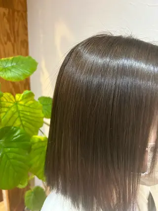 ミディアム カラー 鏡原 実和のヘアスタイル