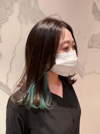 セミロング 海外レイヤー/ 梅田美容室のヘアスタイル