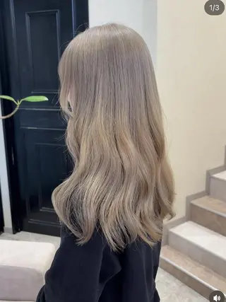 セミロング MATTY rioのヘアスタイル