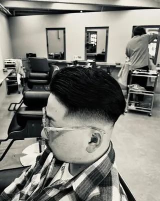 ショート メンズ 池袋メンズパーマ フェード純平のヘアスタイル