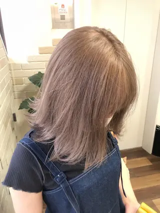 ミディアム Merly osakaのヘアスタイル