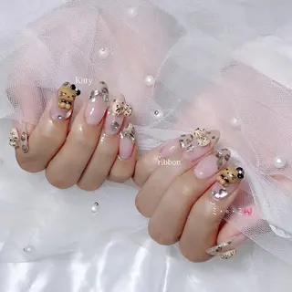 ネイル 𝓇𝒶𝓃𝒶𝓃 𝓃𝒶𝒾𝓁のネイルデザイン