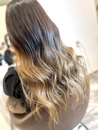 ロング ブリーチ毛に縮毛矯正 ✨カラー✨山田 正幸のヘアスタイル