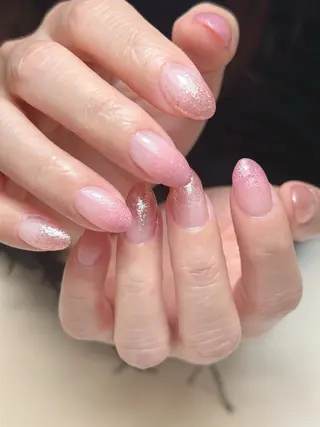 ネイル 透灯 TOUTOU 🪄のネイルデザイン