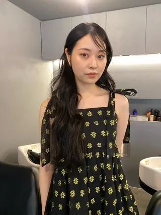ロング パーマ 砂原 ひよりのヘアスタイル