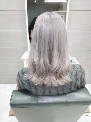 セミロング カラー ヘアアレンジ Days 透明感カラーのヘアスタイル