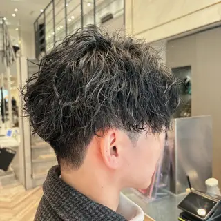 パーマ メンズ 李 文のヘアスタイル