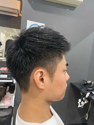 ショート 髙野 亮吾のヘアスタイル