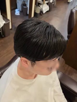 ミディアム 渡部 陽道のヘアスタイル