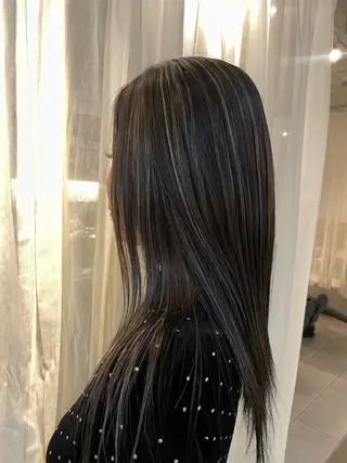 ロング 藤原 百花のヘアスタイル