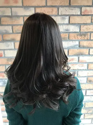 ロング カラー ヘアアレンジ 烏山 達也のヘアスタイル