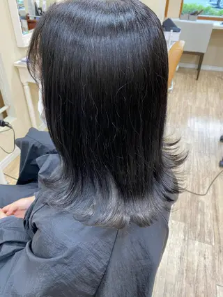 カラー SALOWIN栄 高須大貴のヘアスタイル