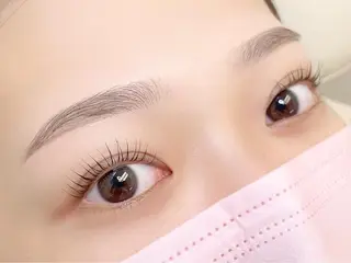 マツエク・マツパ CARRE TORIIの眉毛・アイブロウイメージ