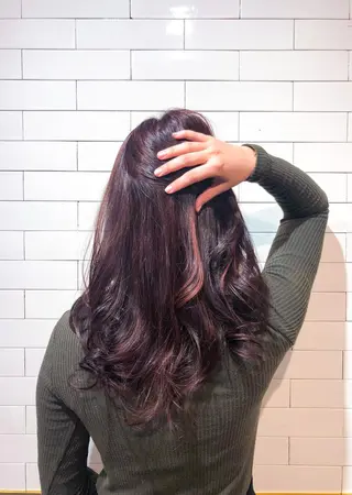 ミディアム EIGHT plum TOKIOリミテッドのヘアスタイル