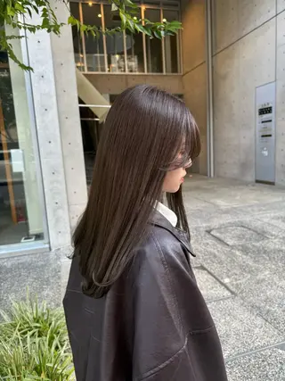 セミロング ・ 美帆のヘアスタイル