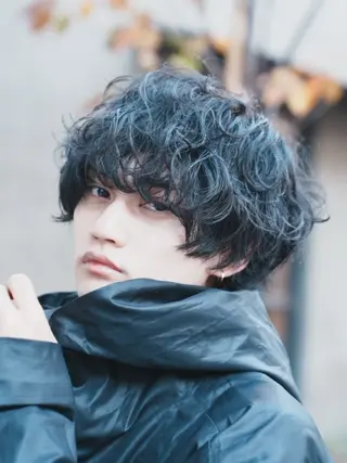 ショート パーマ メンズ 菅野 智敬のヘアスタイル