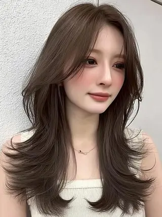 セミロング FOCUS JAPANのヘアスタイル