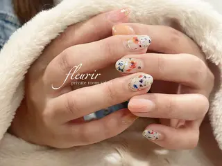 ネイル フルリール 【プライベートサロンのネイルデザイン