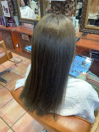 ロング カラー 白鳥 悠斗のヘアスタイル