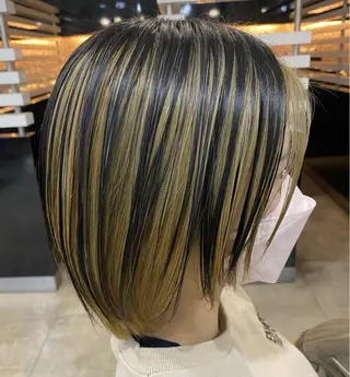 ショート カラー ヘアアレンジ 烏山 達也のヘアスタイル