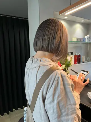 ミディアム 湯川 未咲希のヘアスタイル