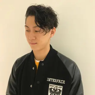ショート パーマ メンズ 鳥越 一希のヘアスタイル