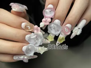 ロング トゥー フエンのネイルデザイン