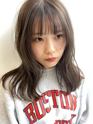 ミディアム カラー 砂原 ひよりのヘアスタイル