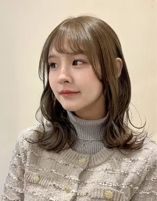 ロング 福岡美容師 透明感カラーのヘアスタイル