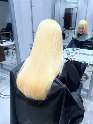 ロング カラー 閼伽井 誇和のヘアスタイル