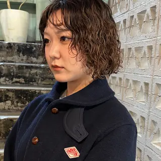 ショート パーマ 石坂 日果梨のヘアスタイル