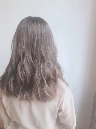 ミディアム カラー 🐺ウルフ/レイヤー 似合わせ‎🤍沙羅のヘアスタイル