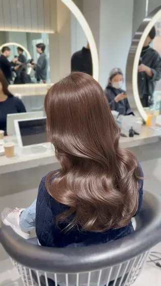 カラー ゆうま/ 抜け感艶カラーのヘアスタイル