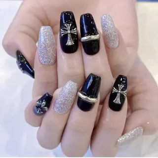 ネイル queensnail 🧸mikaのネイルデザイン