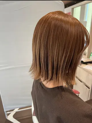 カラー 秋山 和己のヘアスタイル