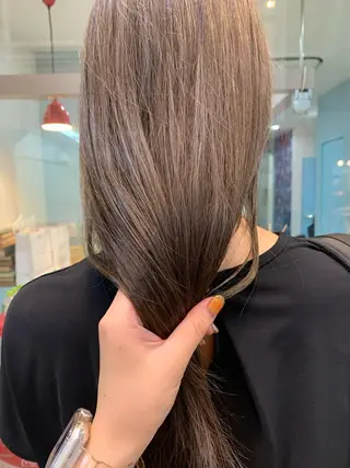 ロング カラー やざき ちかのヘアスタイル