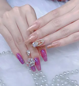 ネイル MoaNail🫶 Yoshiのネイルデザイン