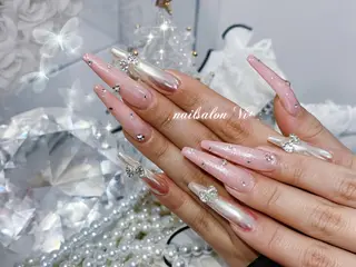 ネイル 𝒦𝐸𝐼𝒩𝒜 錦糸町ネイルのネイルデザイン