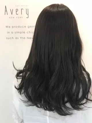 ロング カラー Avery SHINのヘアスタイル