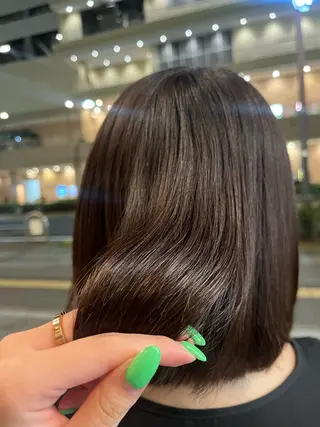 ミディアム ルナ|縮毛矯正 ×デザインカラー🥝のヘアスタイル