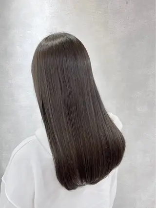 ロング 飛田 真彩のヘアスタイル
