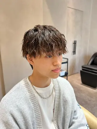 ショート パーマ メンズ 波巻きスパイラルパー マ/シャドウパーマ駿のヘアスタイル