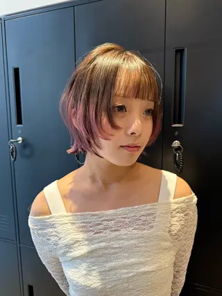 ショート カラー 須藤 優真 切りっぱなしボブのヘアスタイル